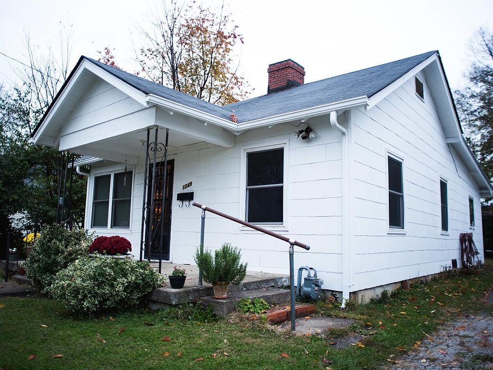2nd image of 1249 Embry Ave