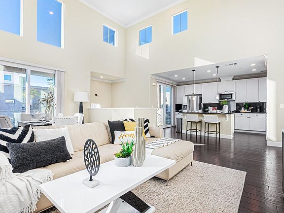 3rd image of 199 William Manly St Unit 4