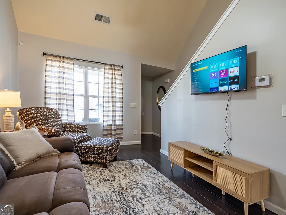 106 Middlebrook Dr