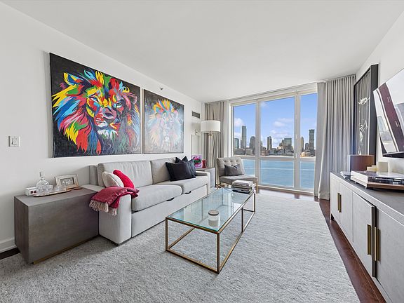 3rd image of 20 River Ter APT 16G