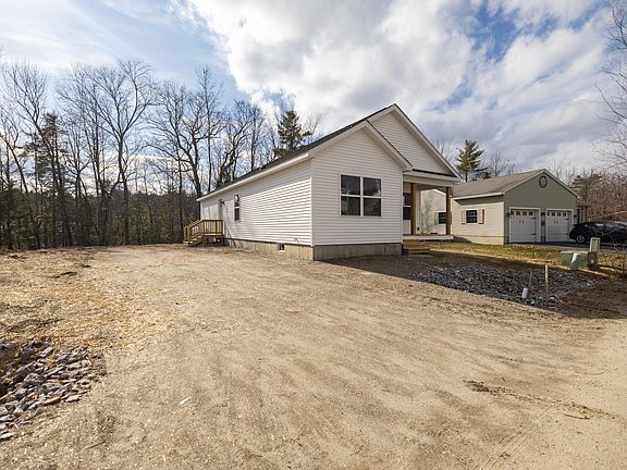 3rd image of 17 Streamside Drive