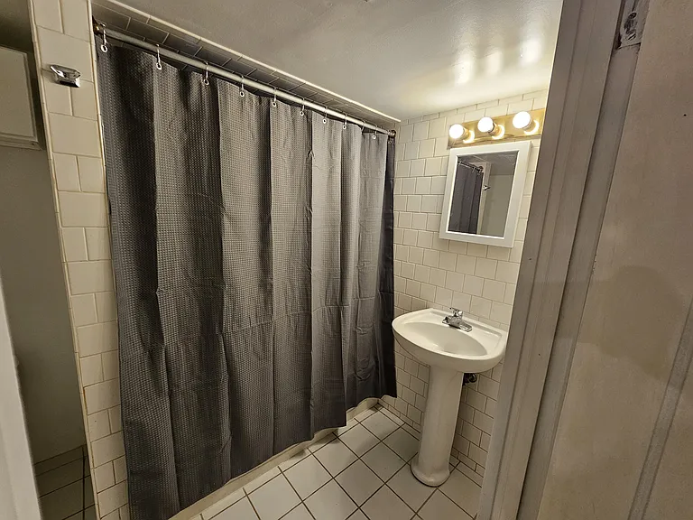 5331 W Windsor Ave #G — Photo 18
