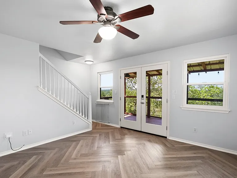150 Shady Bluff Dr — Photo 12
