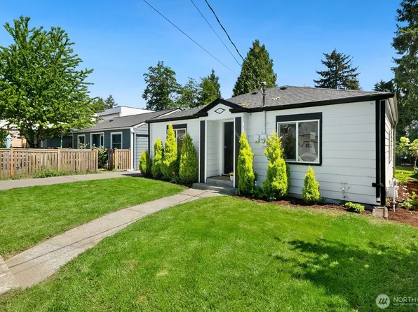 9032 15th Avenue SW, Seattle, WA 98106