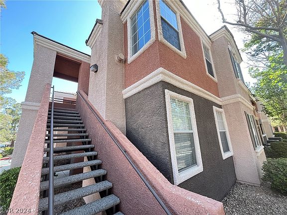 5th image of 1505 Truett St Unit 203