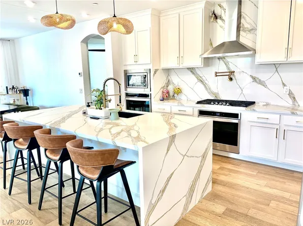 6 Sun Lily Ln, Henderson, NV 89011