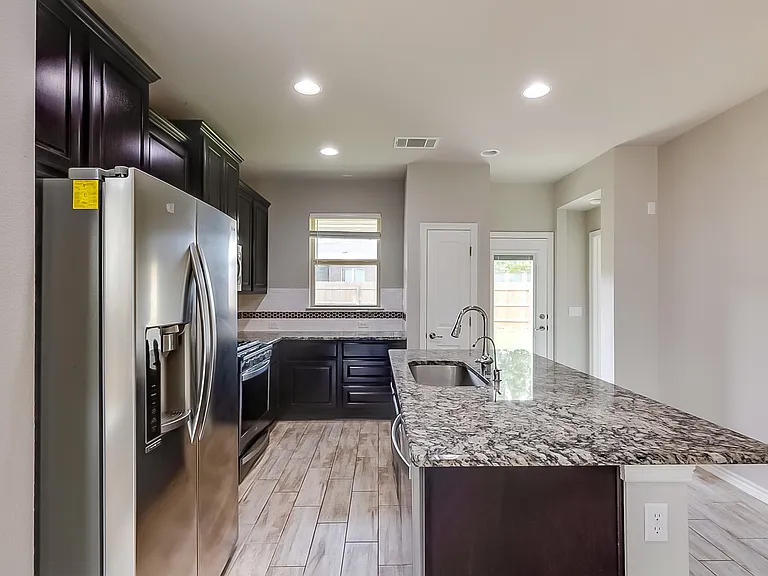 14314 McCoy Loop — Photo 9