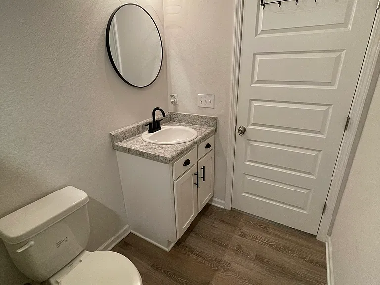 5240 Peach Dr — Photo 12