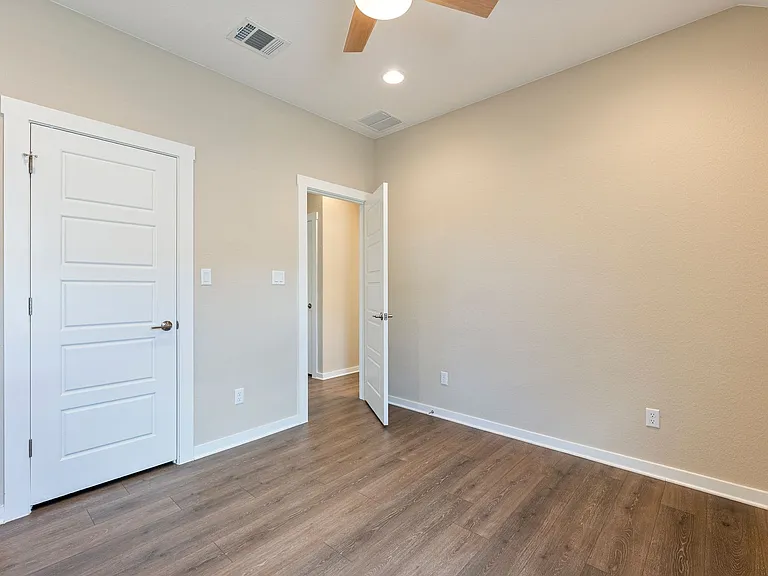 328 Berkeley Pl — Photo 24