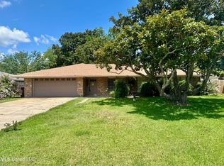 121 Vance Pl, Long Beach, MS 39560