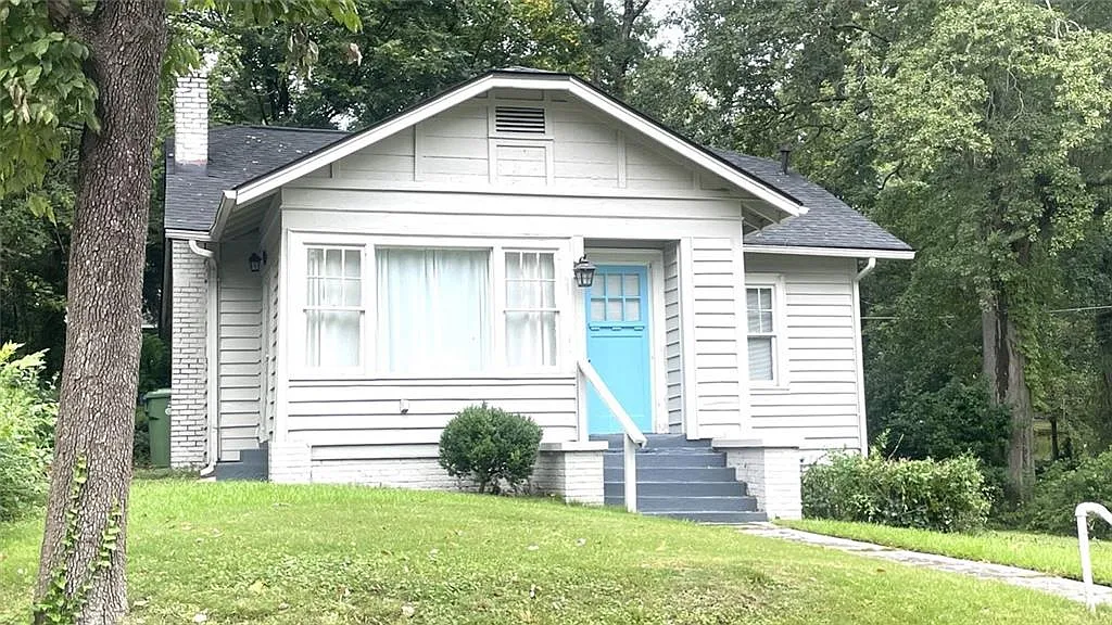 3 bed, 2.0 bath, $1,900 — Photo 1