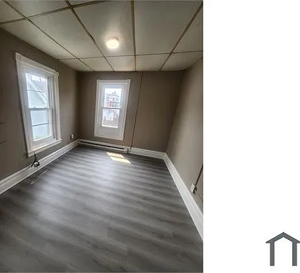 Studio, 250 sqft, $900 — Photo 4