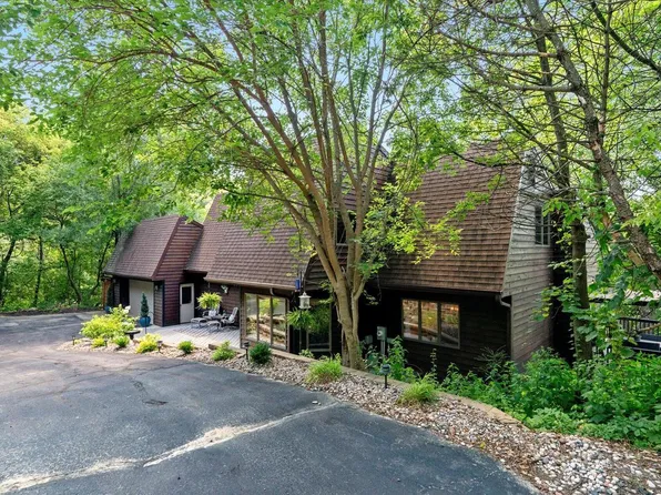 N1585 Skyline BOULEVARD, La Crosse, WI 54601