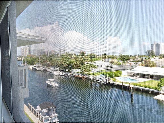 2nd image of 455 Paradise Isle Boulevard #404
