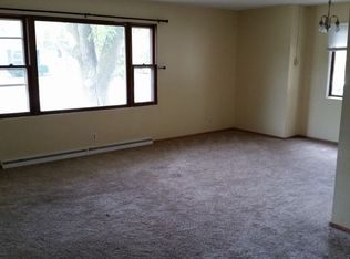 1316 Bismarck Ave APT 1, Oshkosh, WI 54902