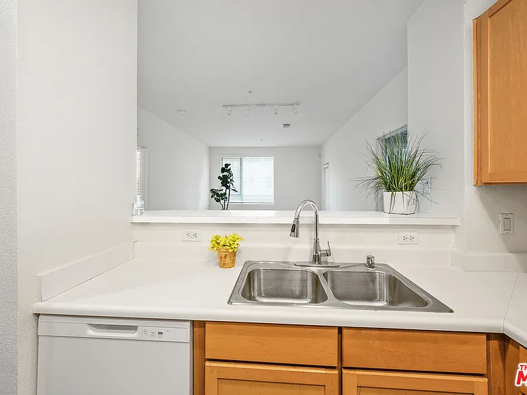6400 Crescent Park E #217 — Photo 12