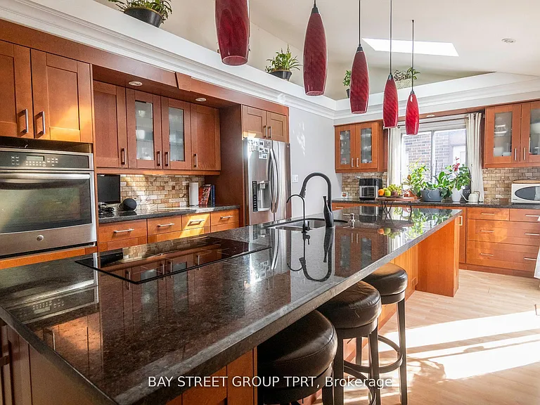 6 Blackthorn Ln — Photo 9