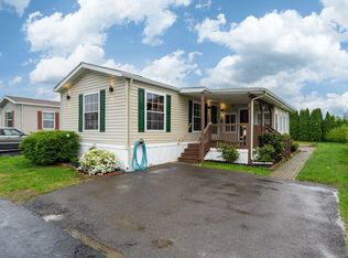 39 Elm St, East Windsor, CT 06088