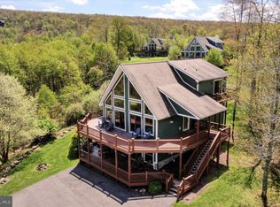 297 Woodlands Hill Ln, Oakland, MD 21550