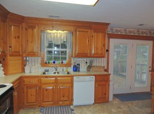 101 Yarnes St, Moyock, NC 27958