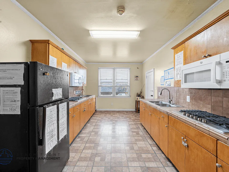 402 N. Soto St.