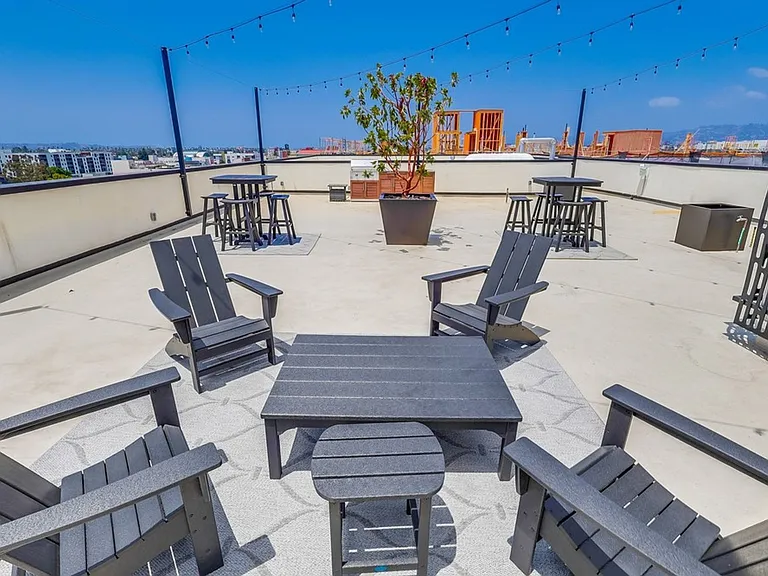 Lux Lofts LA — Photo 14