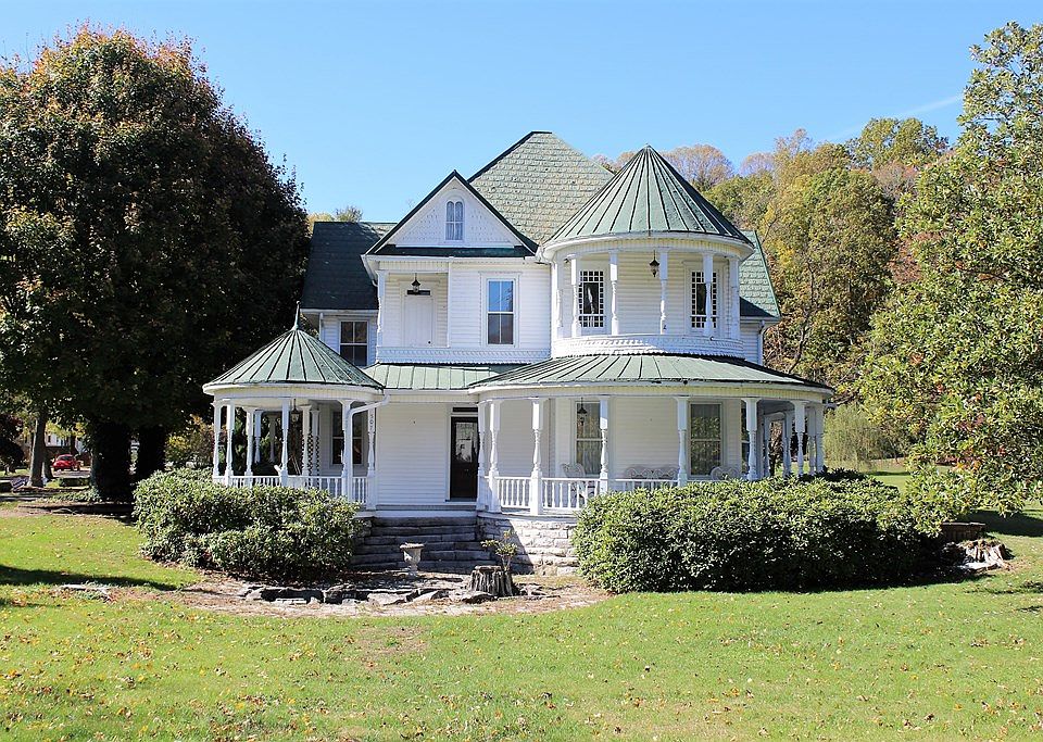 507 Clifton St, Damascus, VA 24236 Zillow