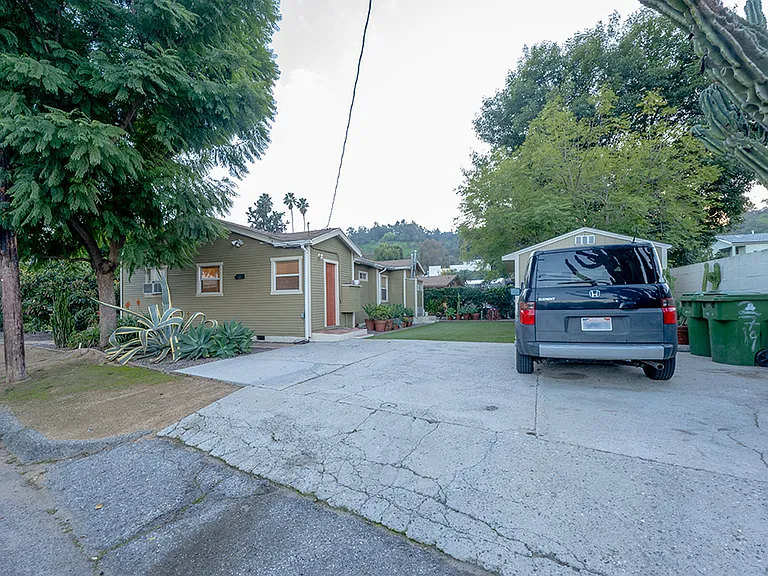 2675 Rich St — Photo 28