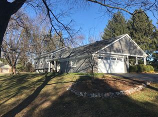 185 Plymouth Dr, Inverness, IL 60067