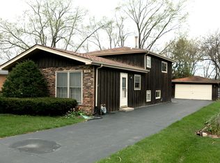 412 Elm St, Glen Ellyn, IL 60137