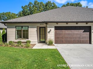 2051 Ottawa Beach Rd, Holland, MI 49424