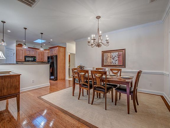 5th image of 2502 Firethorn Ct
