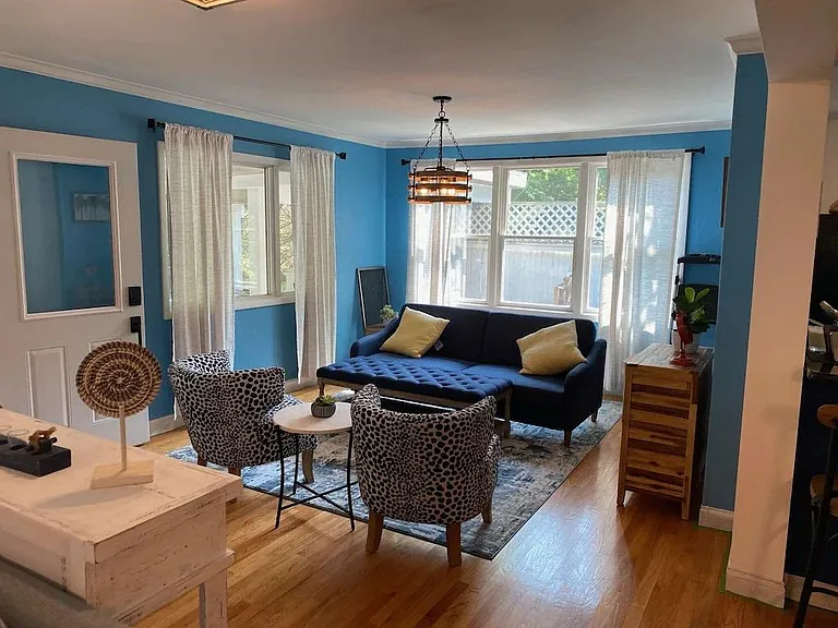 134 Webster Ave — Photo 7
