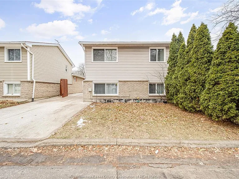 1229 Arncliffe Pl — Photo 30