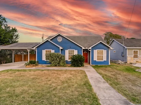 1150 Green Hill, Canyon Lake, TX 78133