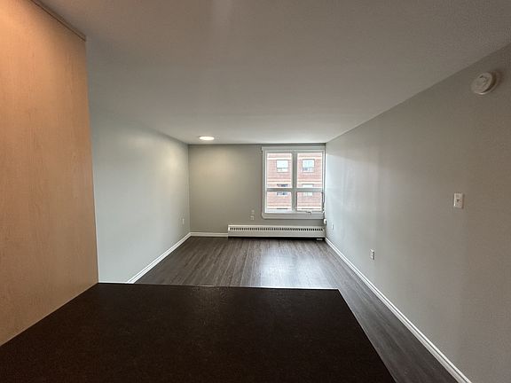5th image of 5222 Green St #1532900