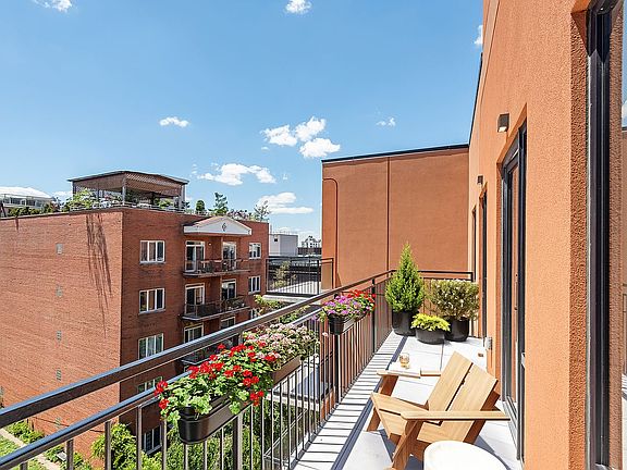 4th image of 222 16th St #5E