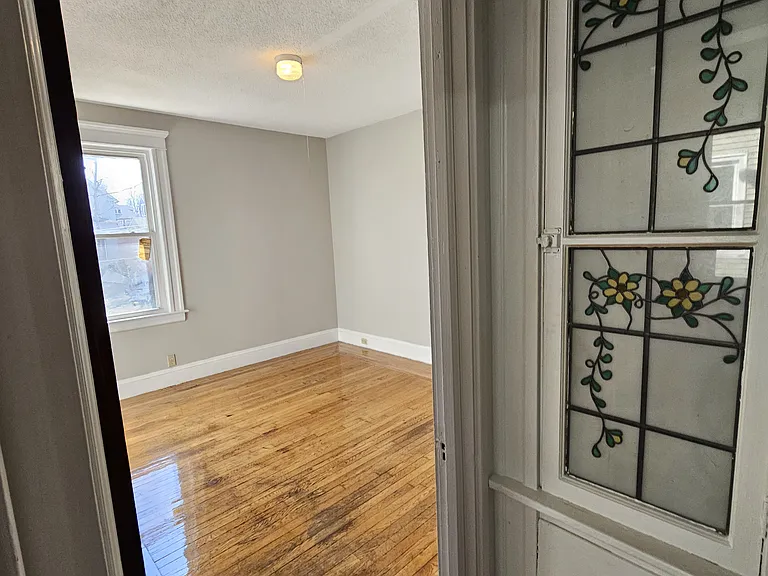 49 Maltby St #1B — Photo 7