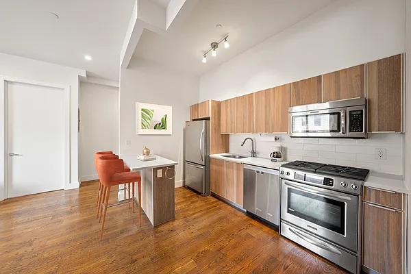 Rented by Compass | media 15