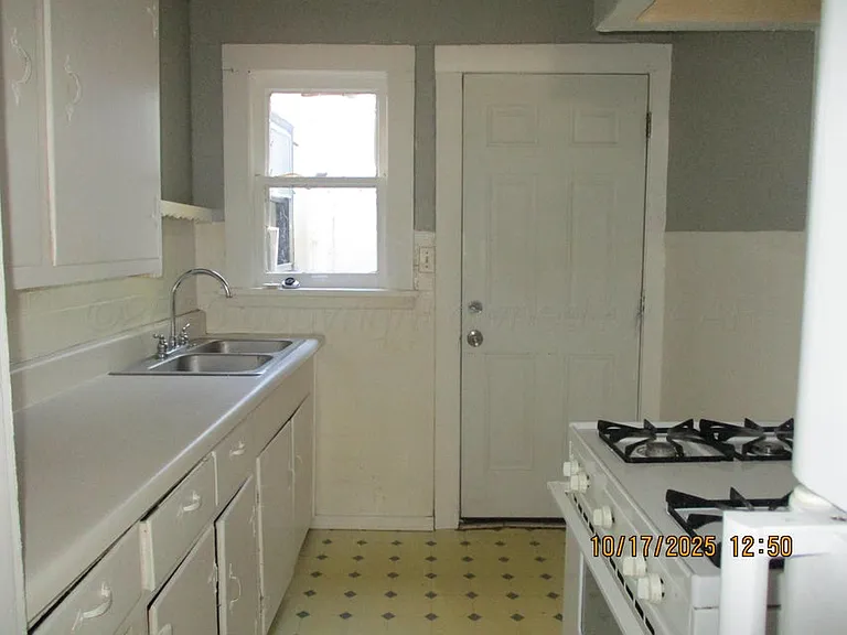 1607 S Hayden St #C — Photo 6