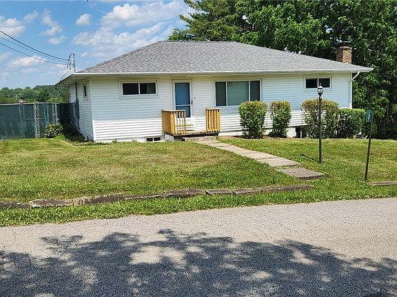 2nd image of 137 Loretta Ave