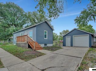 5815 Adams St, Lincoln, NE 68507