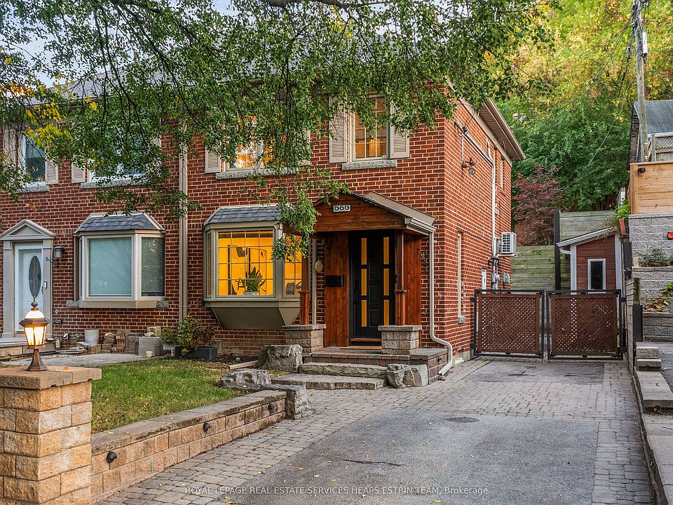 1st image of 565 Roehampton Ave