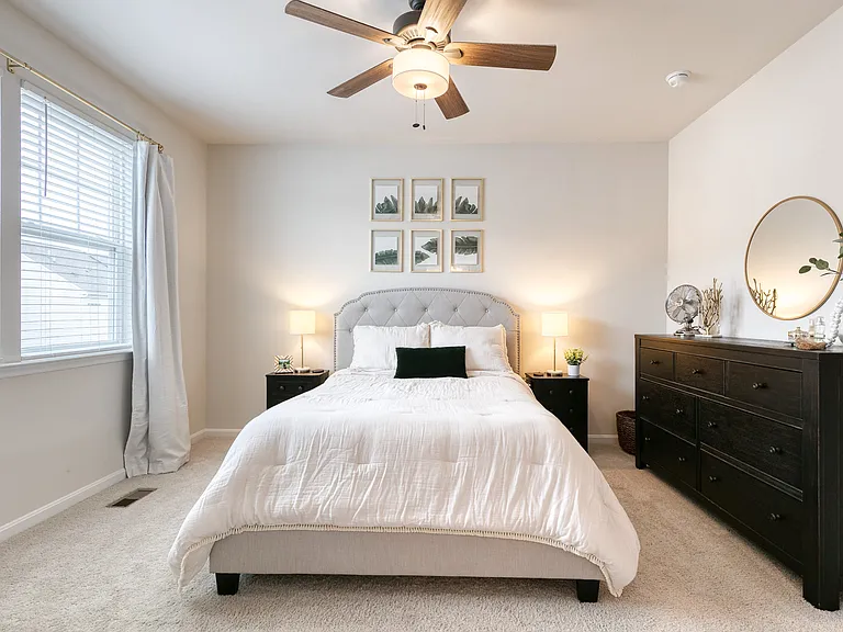 2050 Hinshaw Dr — Photo 30