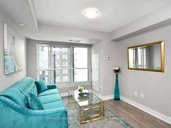 4th image of 7 Mabelle Ave #1605