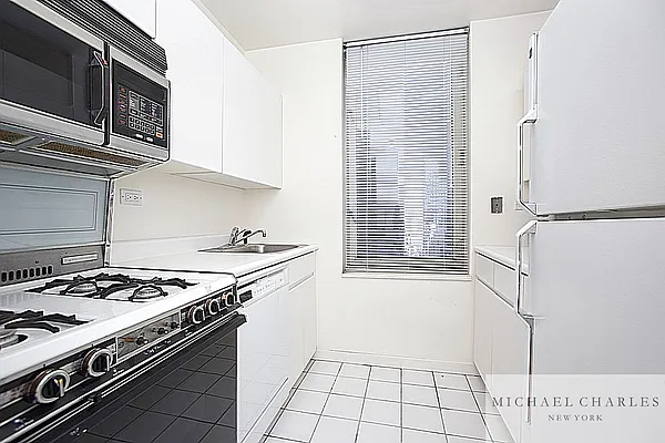 Rented by Michael Charles New York | media 14