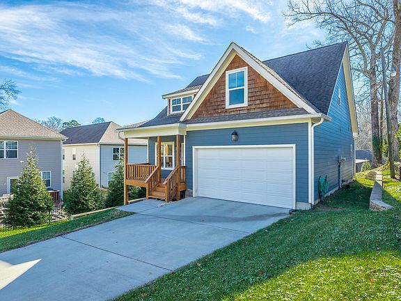 3rd image of 102 Lynda Dr