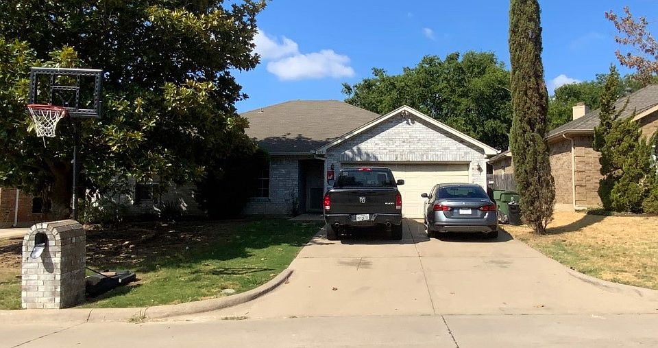 1st image of 1805 Estates Dr