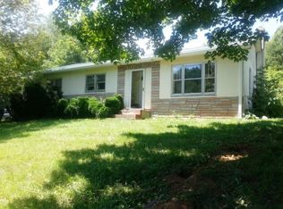 608 Stable Rd, Hillsville, VA 24343