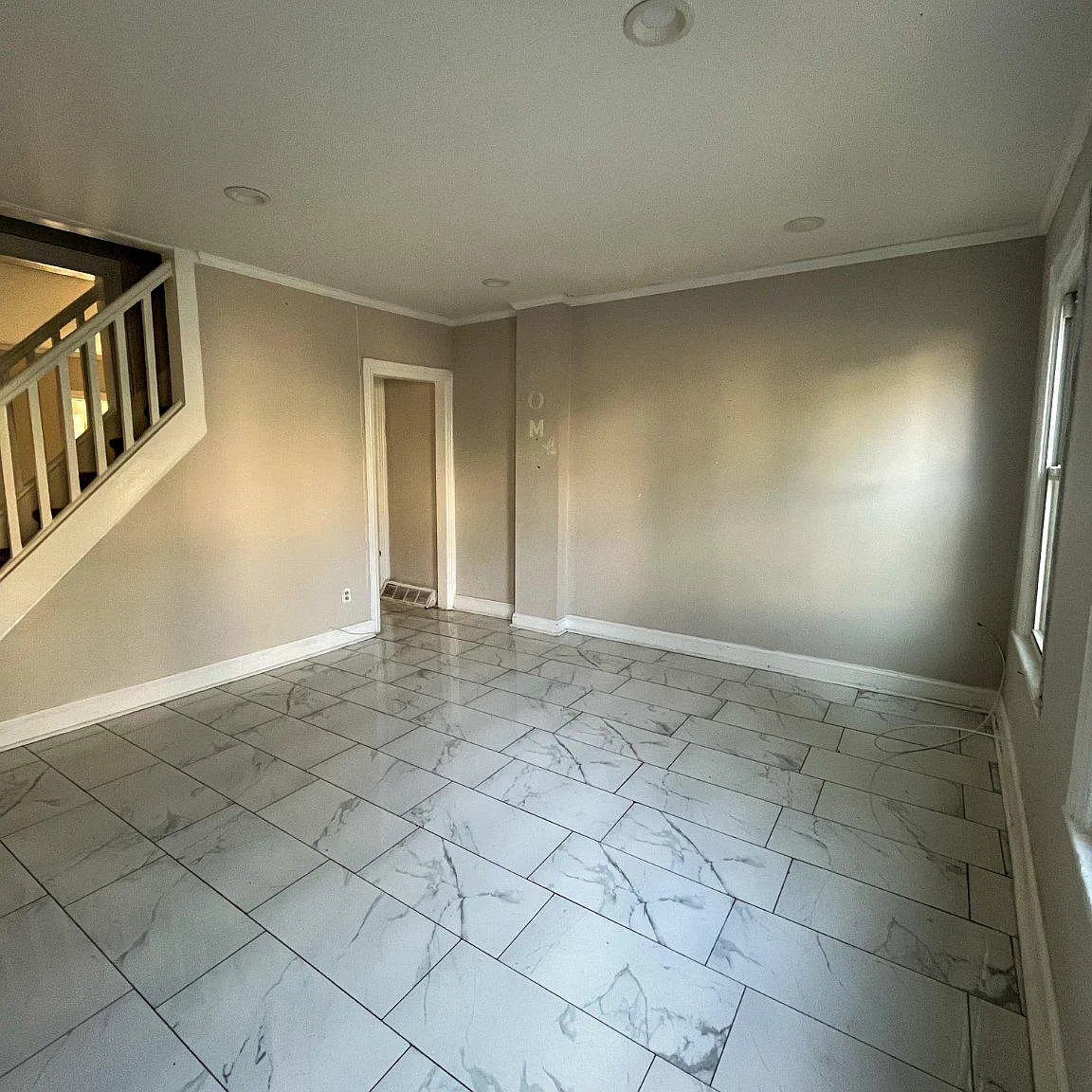 3 bed, 1.0 bath, 1224 sqft, $2,000 — Photo 3